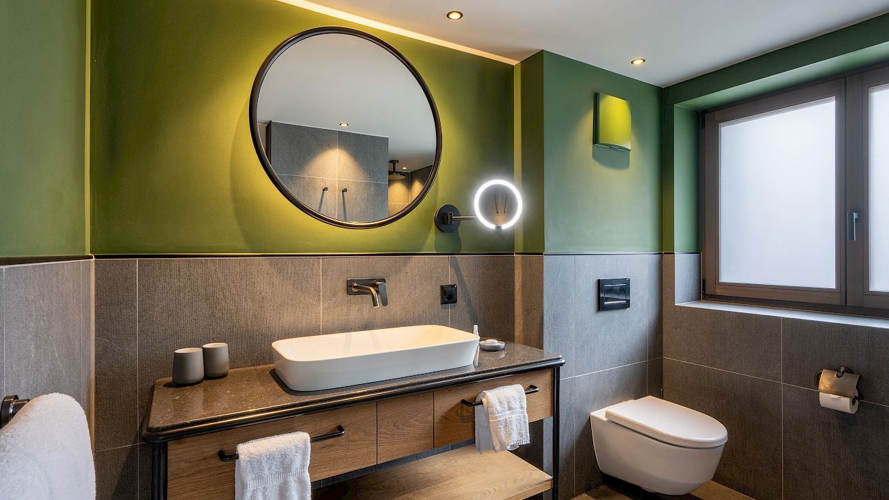 hotelzermama_mama's double L_bathroom